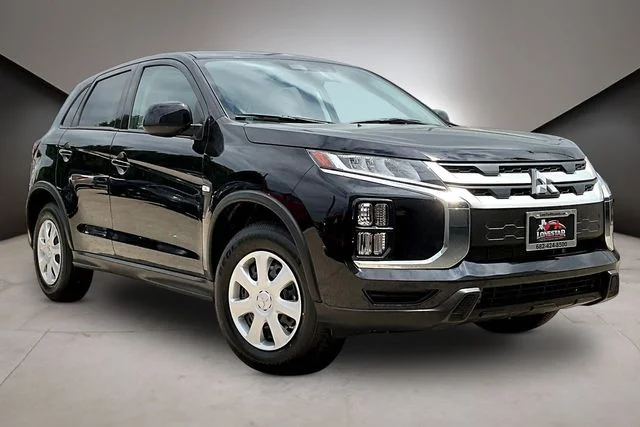 New 2026 Black Mitsubishi 2.0 S image 2