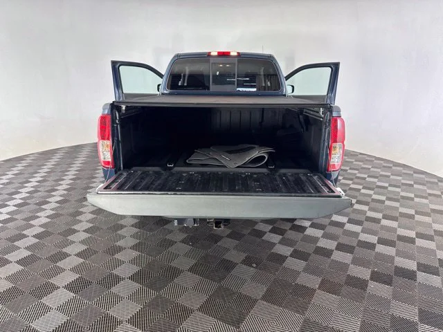 Used 2020 Blue Nissan SV image 25