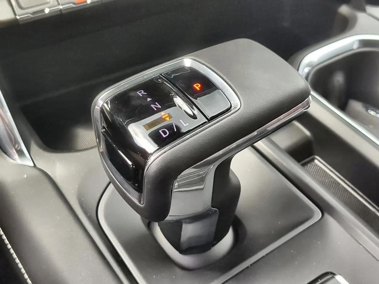 New 2026 Glacier White Tricoat GMC Denali Ultimate image 16