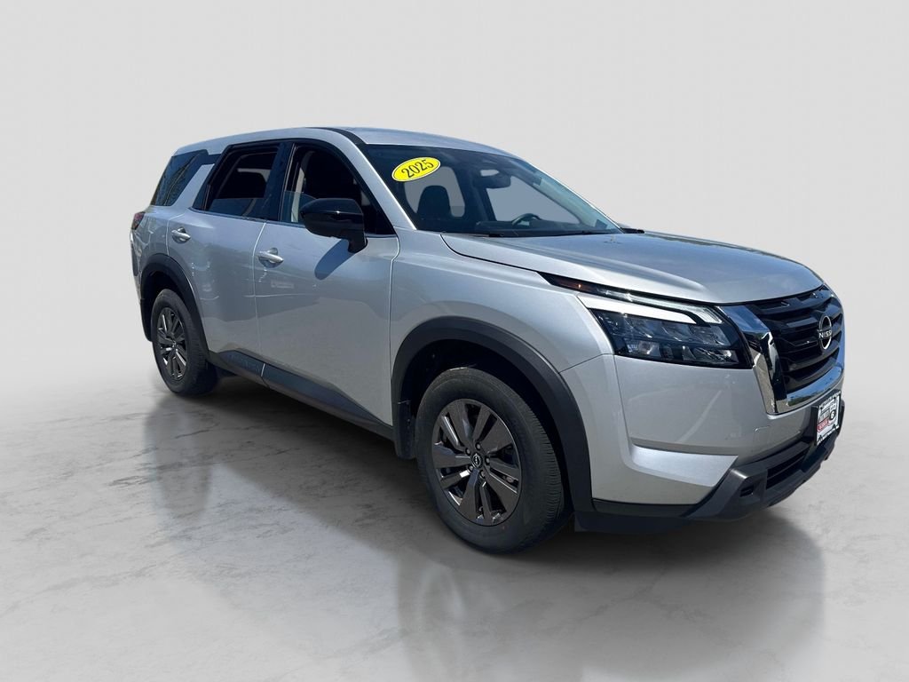 Used 2025 Silver Nissan S image 9