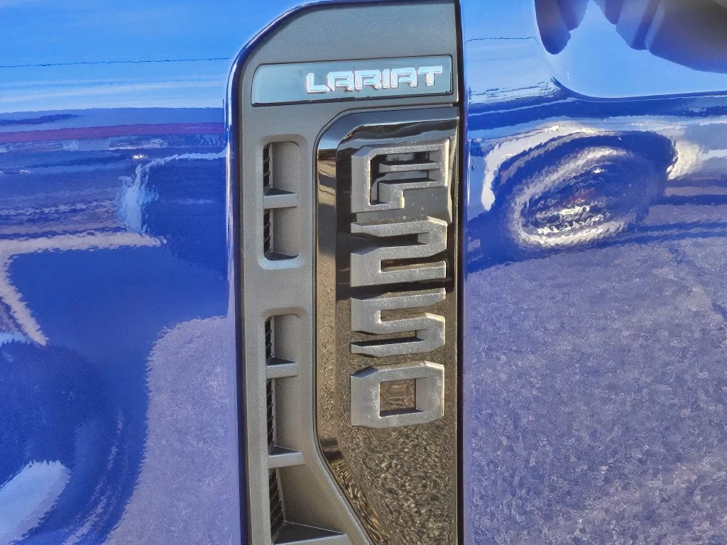 New 2026 Blue Ford Lariat image 32