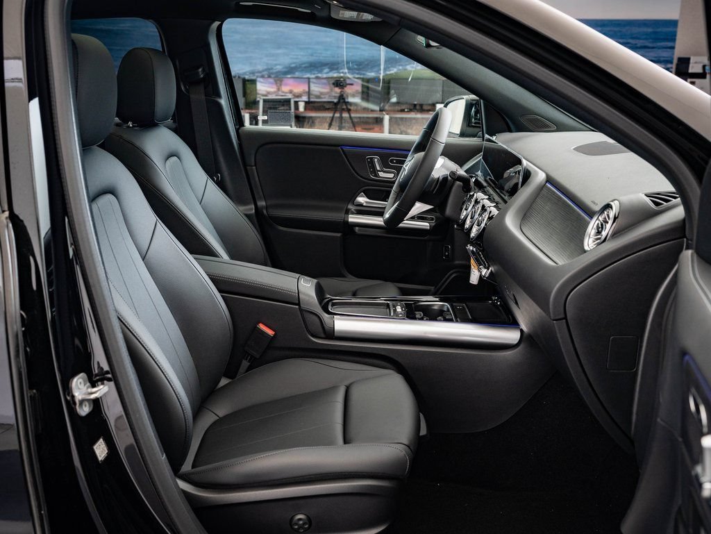 New 2026 Night Black Mercedes-Benz GLA 250 image 22