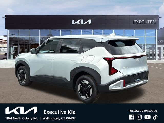 New 2027 Ivory Silver Kia LX image 6