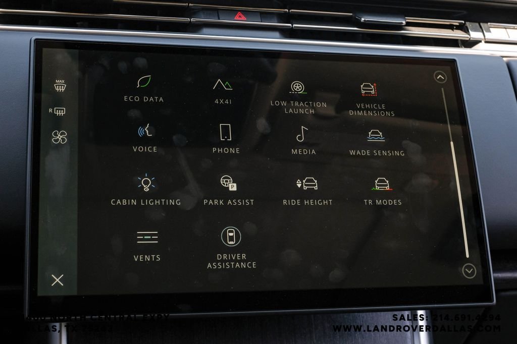 New 2026 Fuji White Land Rover SE image 29