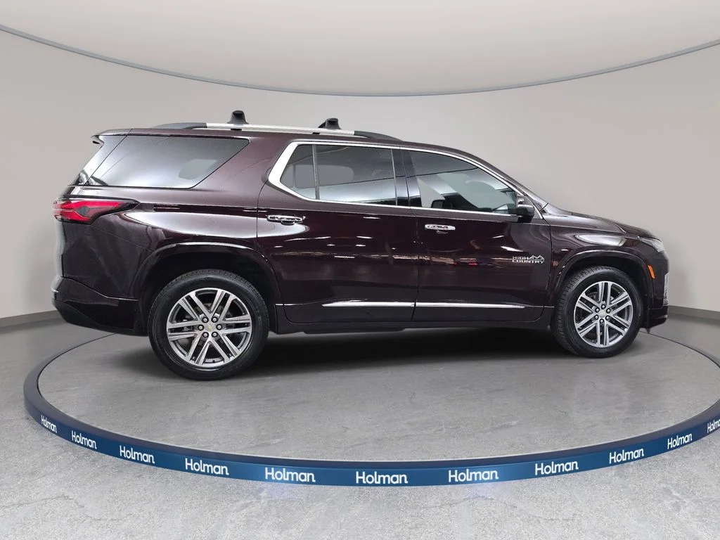 2023 Chevrolet Traverse High Country - Photo 8