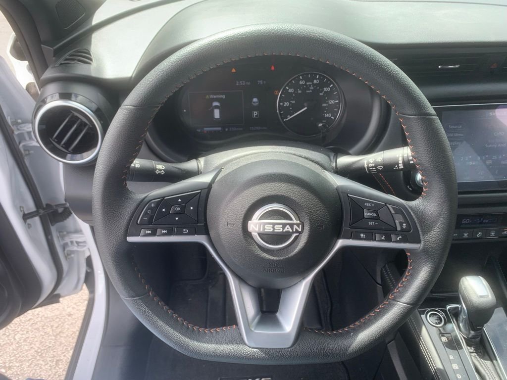 Used 2023 Aspen White/Super Black Nissan SR image 11