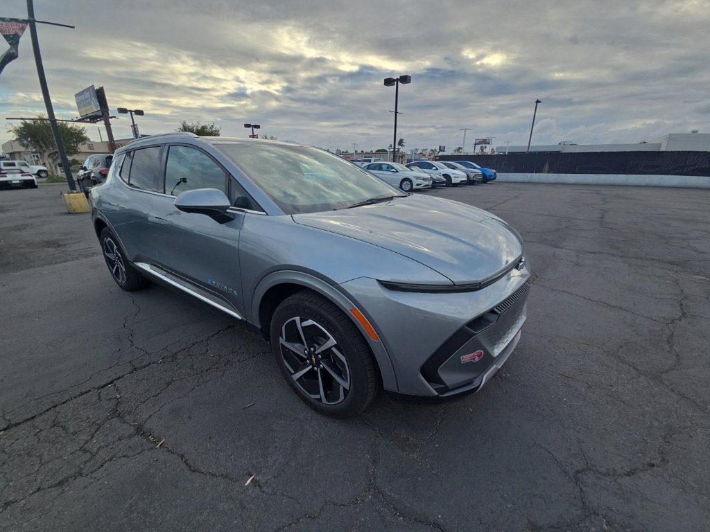 Used 2024 Sterling Gray Metallic Chevrolet LT image 3