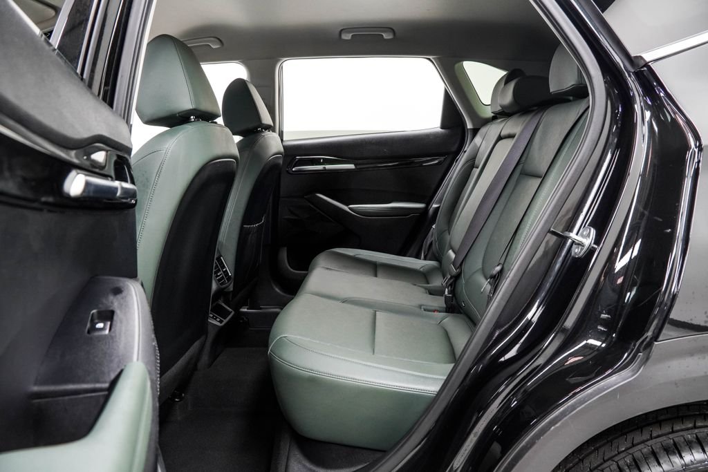 Used 2024 Black Kia SX image 19