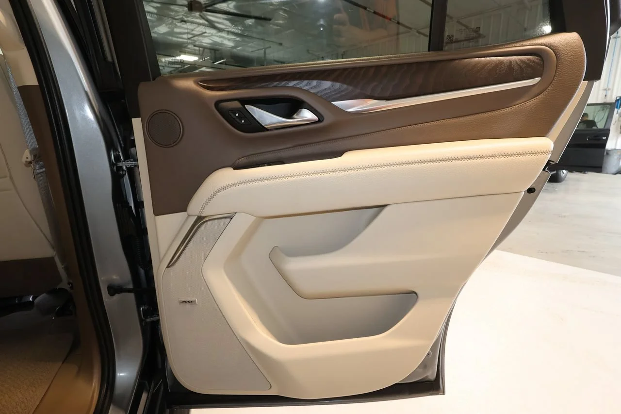 2023 GMC Yukon Denali - Photo 21
