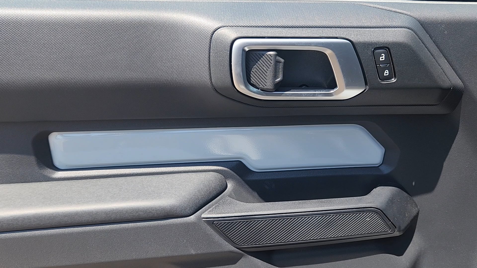 New 2026 Avalanche Gray Ford Base image 25