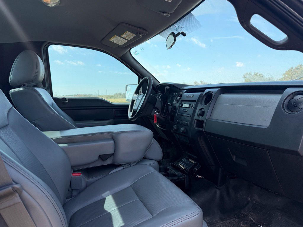 Used 2014 Oxford White Ford XL image 13