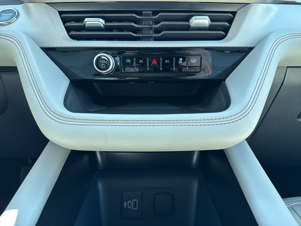New 2026 Vapor Blue Metallic Ford Active w/200A Pkg image 21