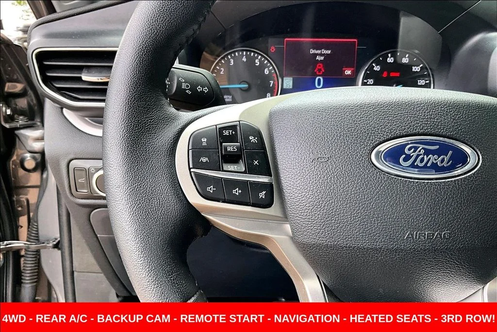 Used 2023 Gray Ford XLT image 11