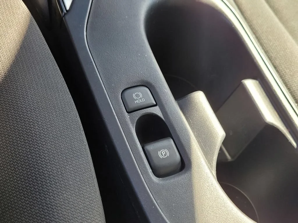 2024 Toyota Corolla LE - Photo 28