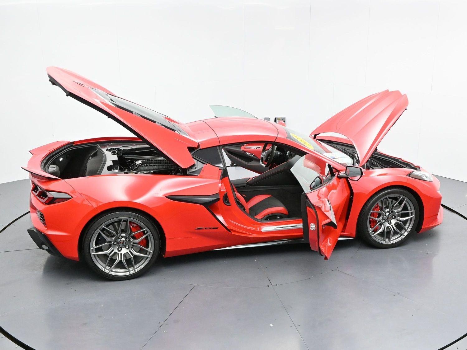 Used 2025 Torch Red Chevrolet 3LZ image 42