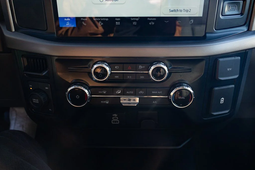 Used 2025 Gray Ford XLT image 15