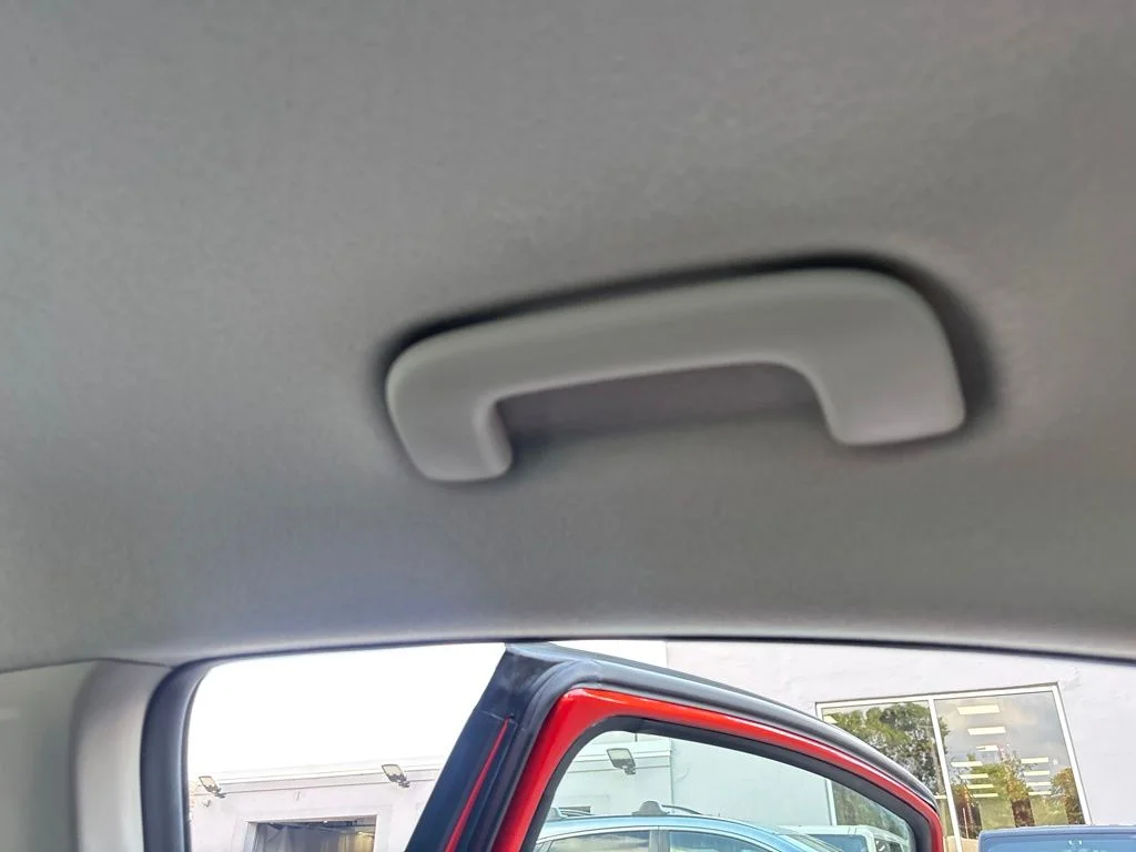 Used 2023 Red Kia LXS image 25