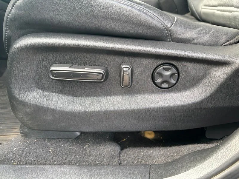 Used 2020  Honda EX-L image 14