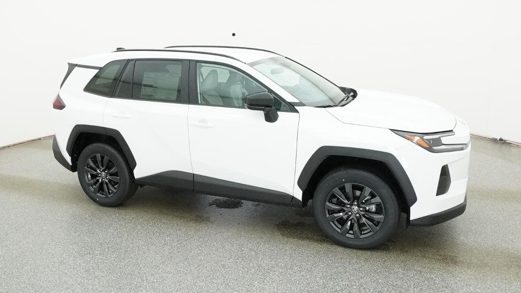 New 2026 Ice Cap Toyota XLE Premium image 12