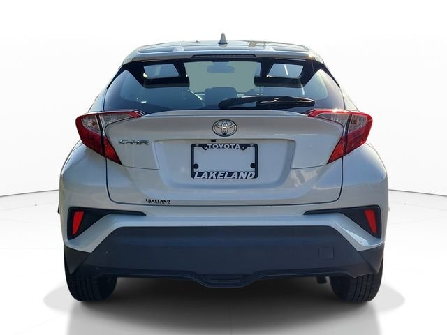 Used 2020 White Toyota LE image 4