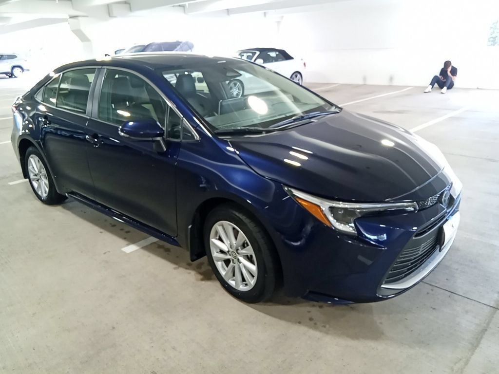 Used 2025 Blueprint Toyota XLE image 3