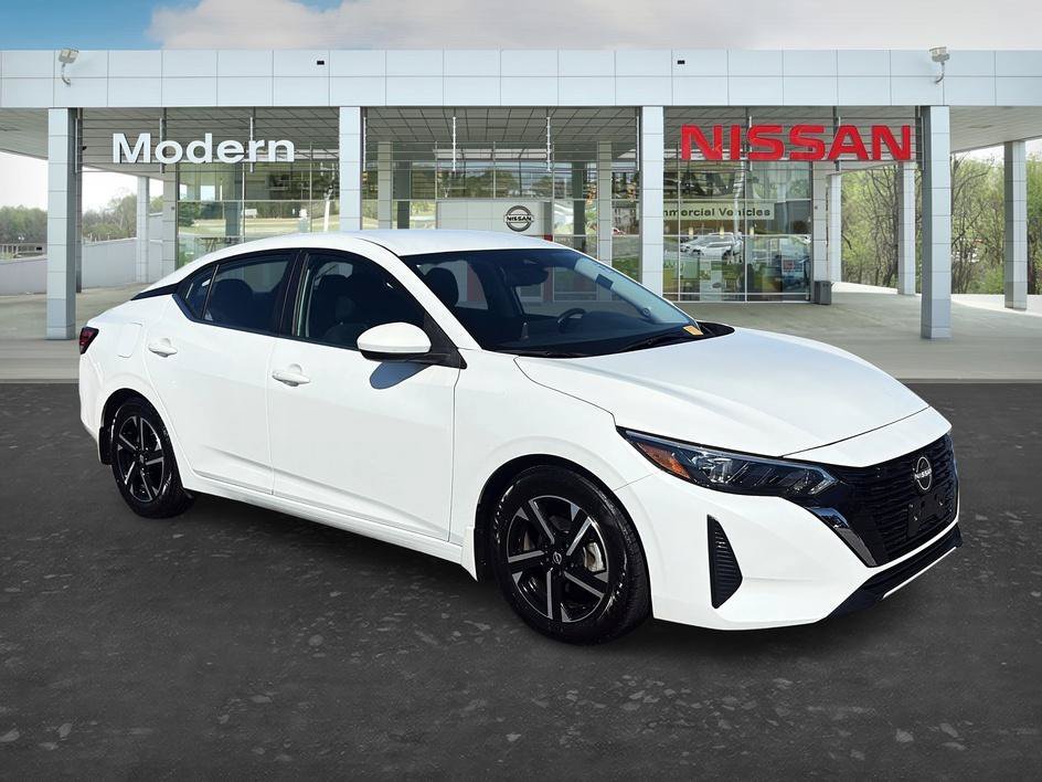 Certified Used 2025 Aspen White Tricoat Nissan SV image 7