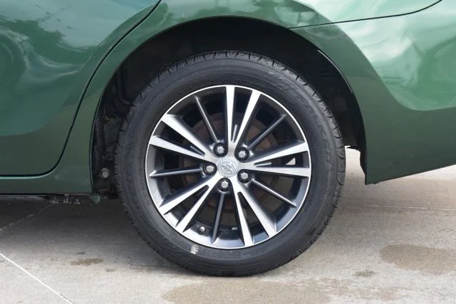Used 2016 Green Toyota LE Plus image 8
