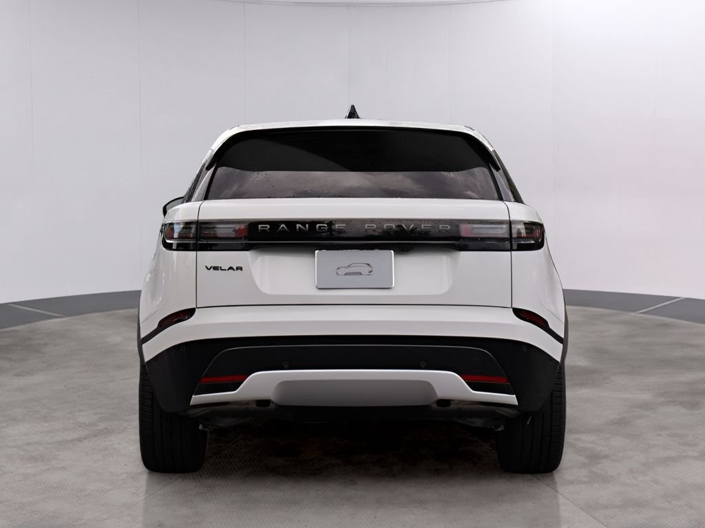 New 2026 Fuji White Land Rover  image 6