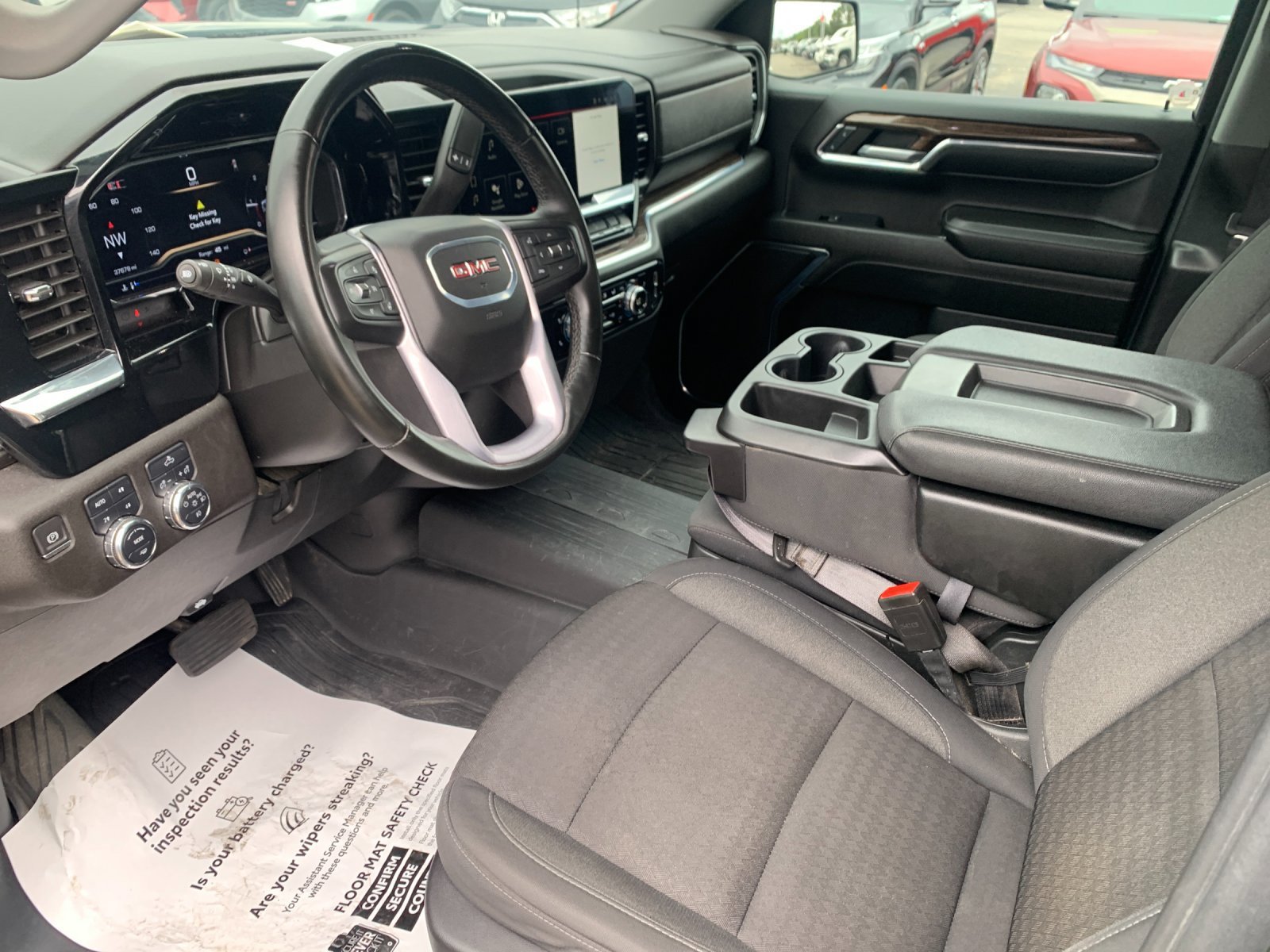 Used 2024 Silver GMC Elevation image 10