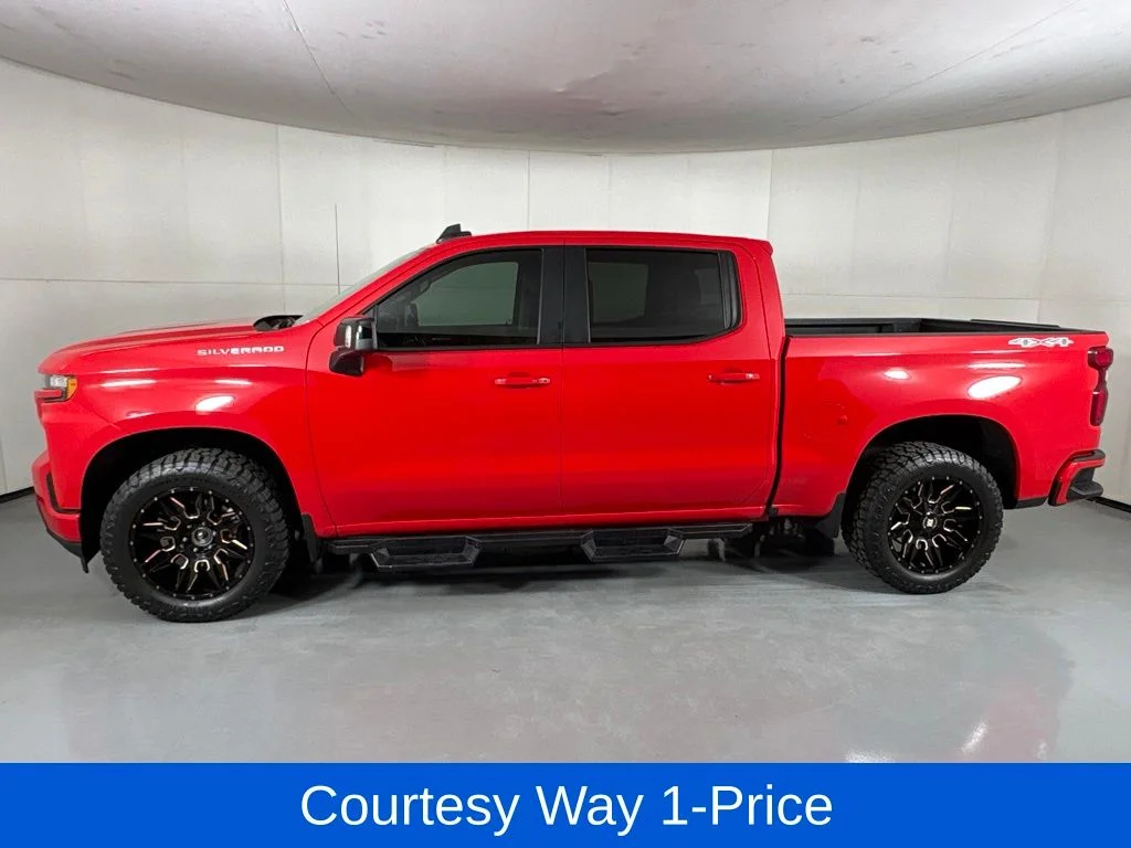 Used 2020 Red Chevrolet RST image 6