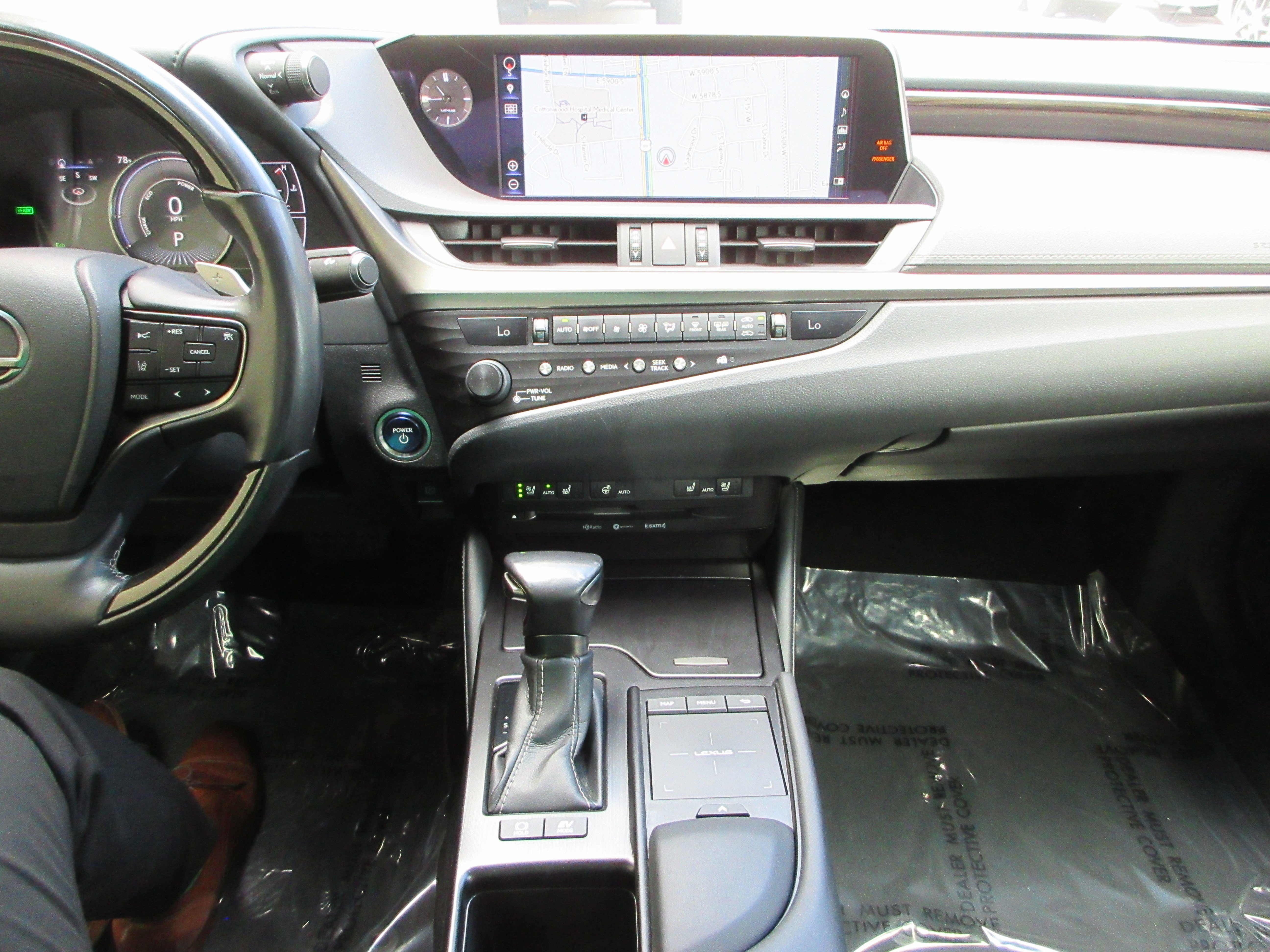 Used 2019 Atomic Silver Lexus 300h image 38