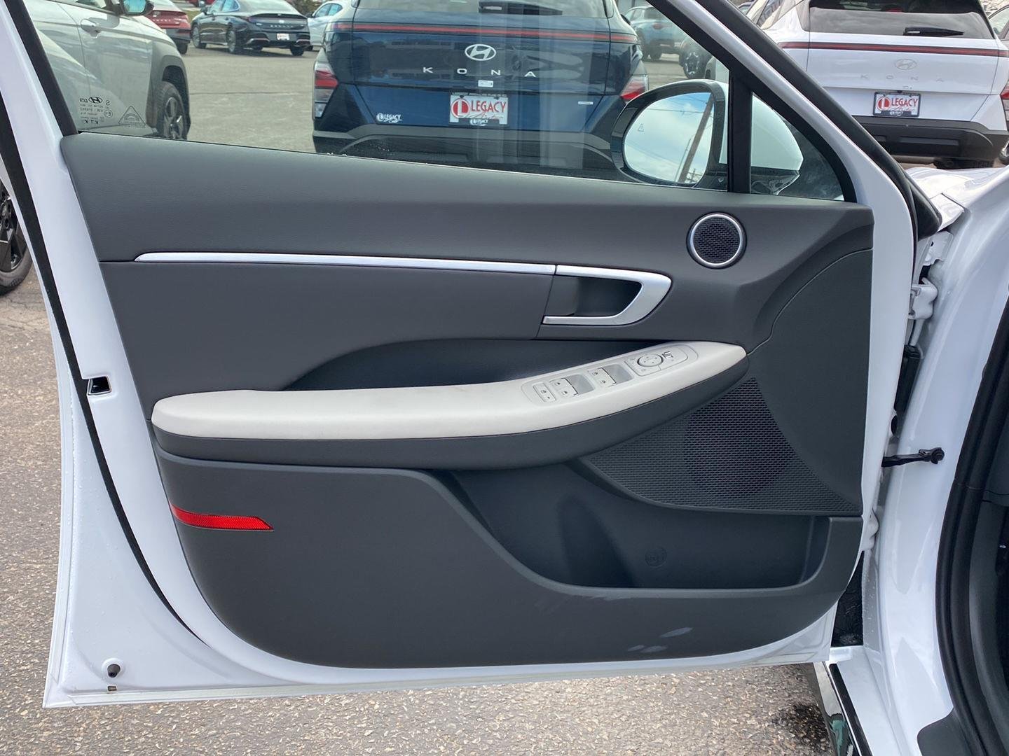 2026 Hyundai Sonata SEL - Photo 11