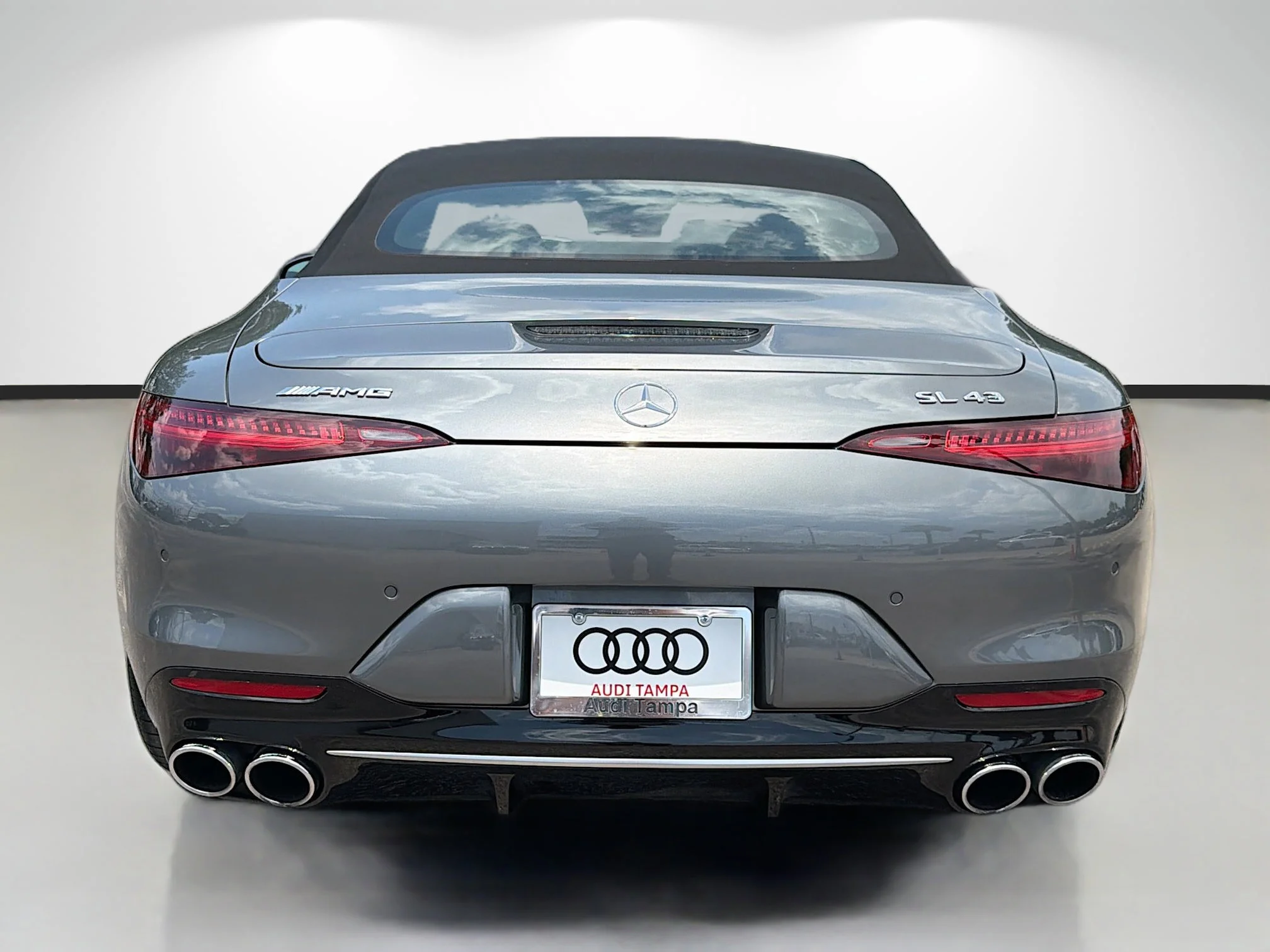 Used 2023 Selenite Gray Metallic Mercedes-Benz AMG® SL 43 image 4