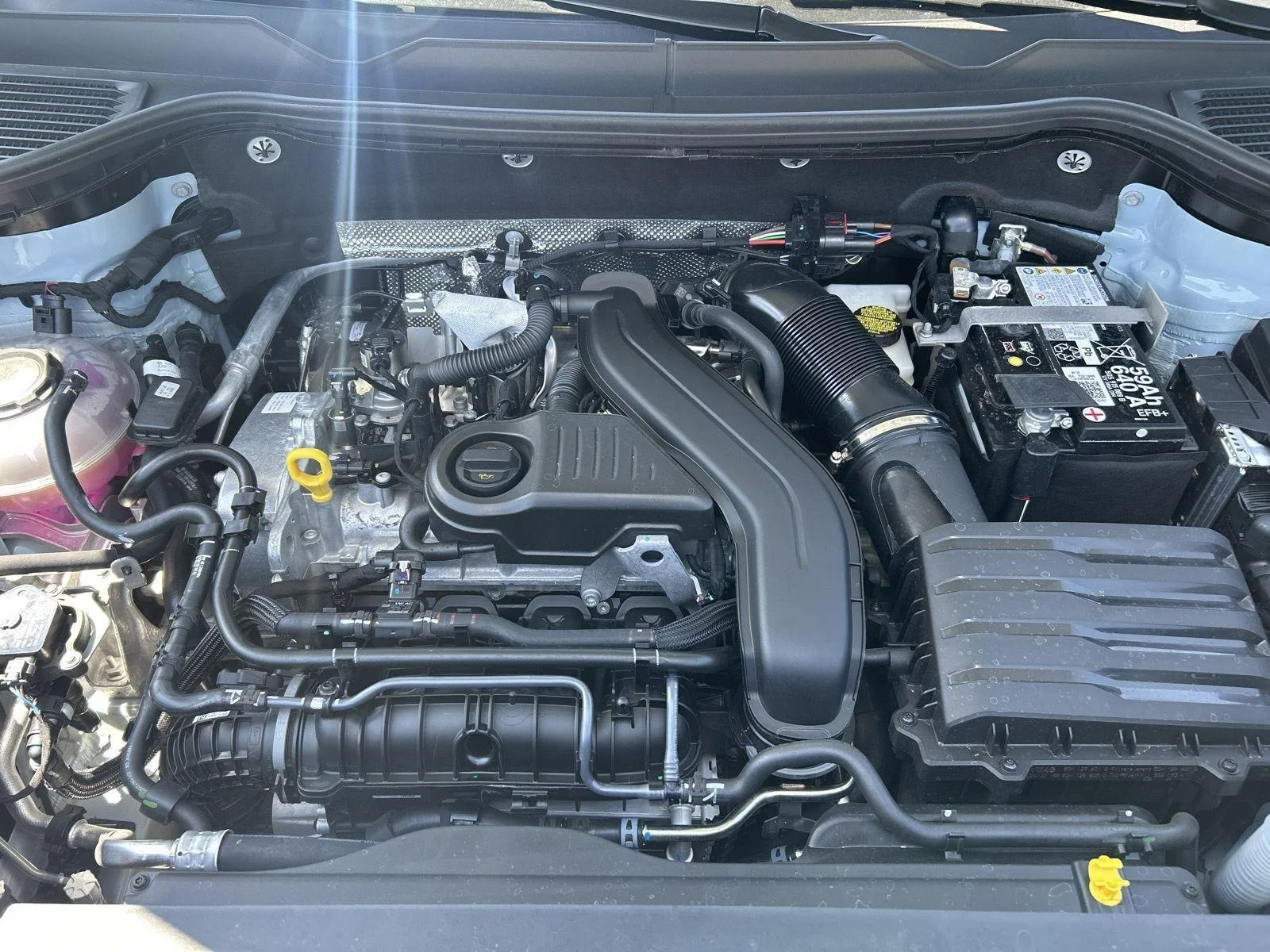 Certified Used 2025 GRAY Volkswagen SE Black image 22
