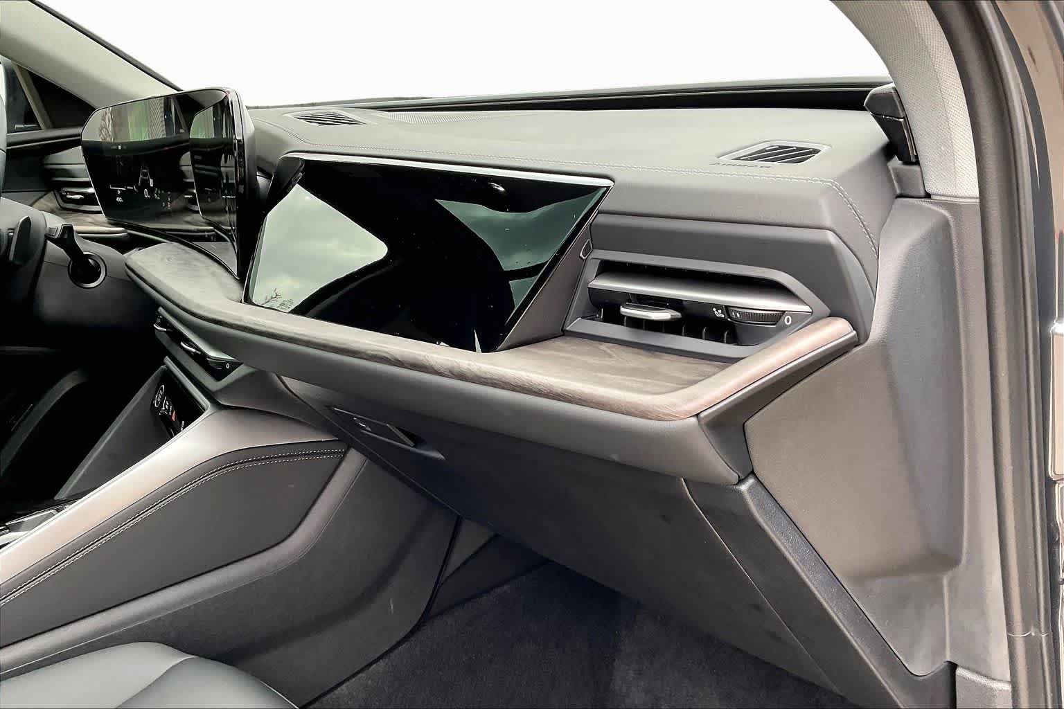 Used 2025 Tambora Gray Metallic Audi Premium image 19