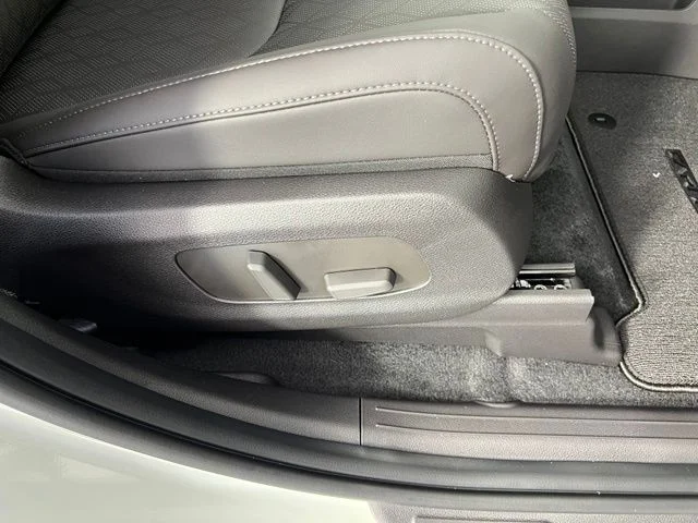 New 2027 White Kia EX image 43