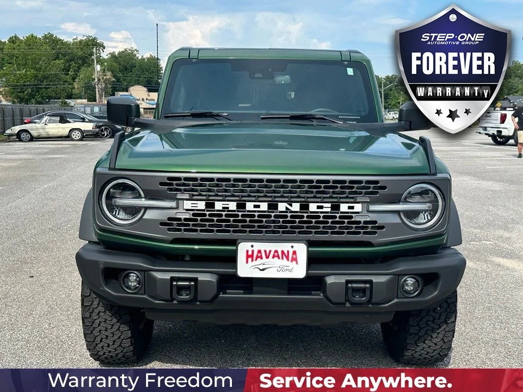 Used 2025 Green Ford Badlands image 10