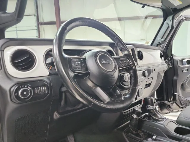 Used 2021 Black Jeep Unlimited Islander image 19