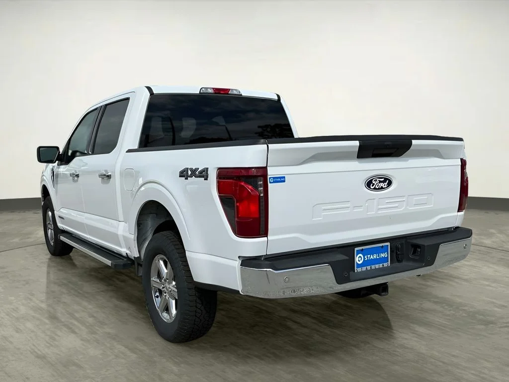 Used 2025 White Ford XLT image 4