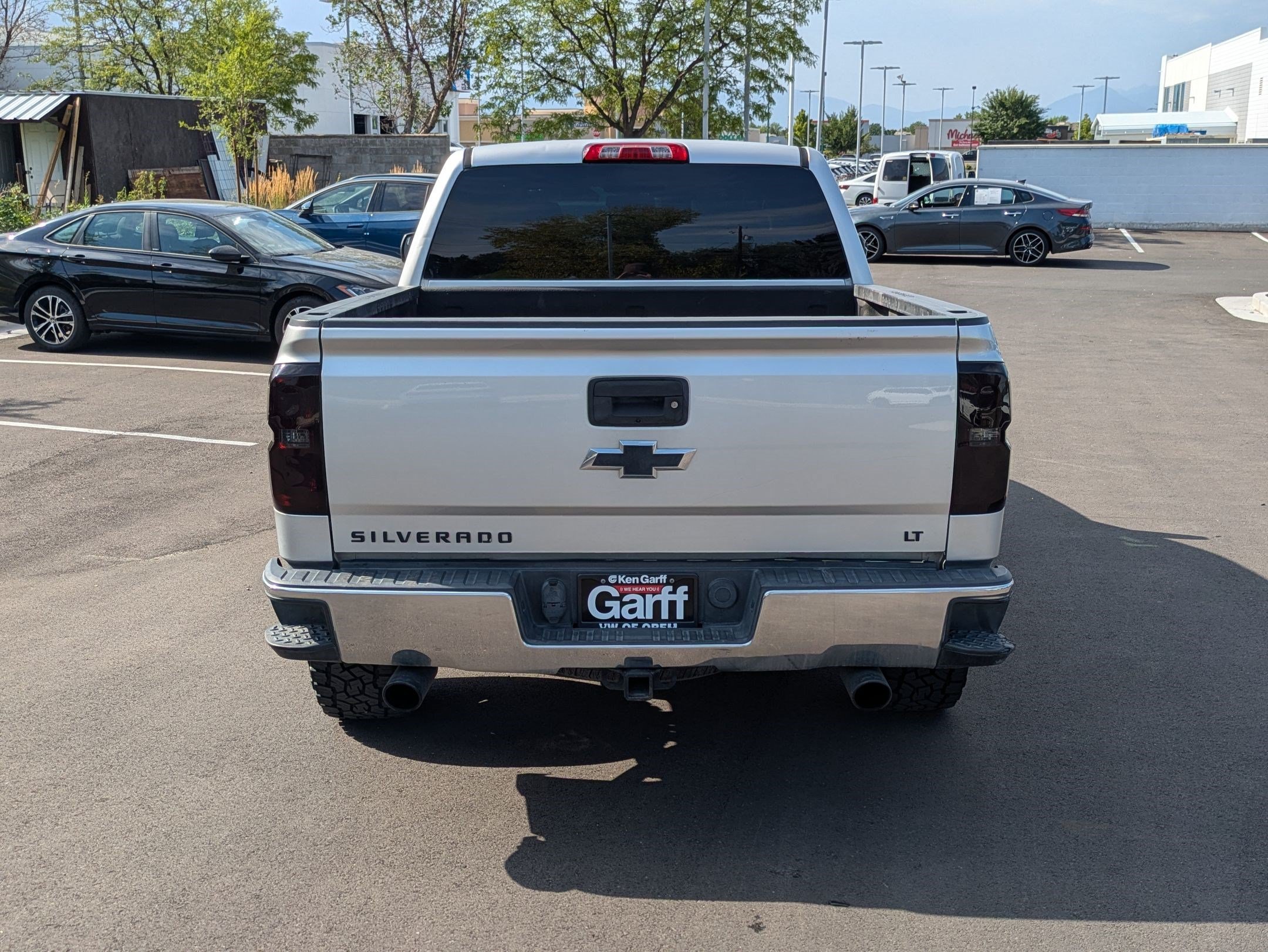 Used 2017 Silver Ice Metallic Chevrolet LT image 4