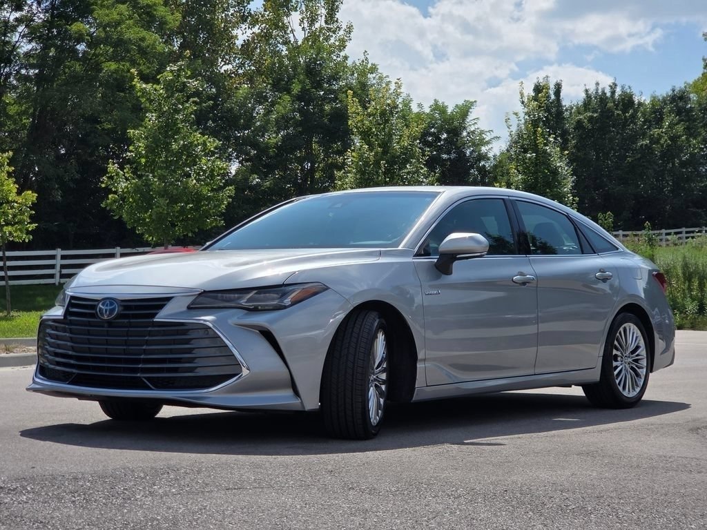 Used 2020 Celestial Silver Metallic Toyota Hybrid Limited image 26