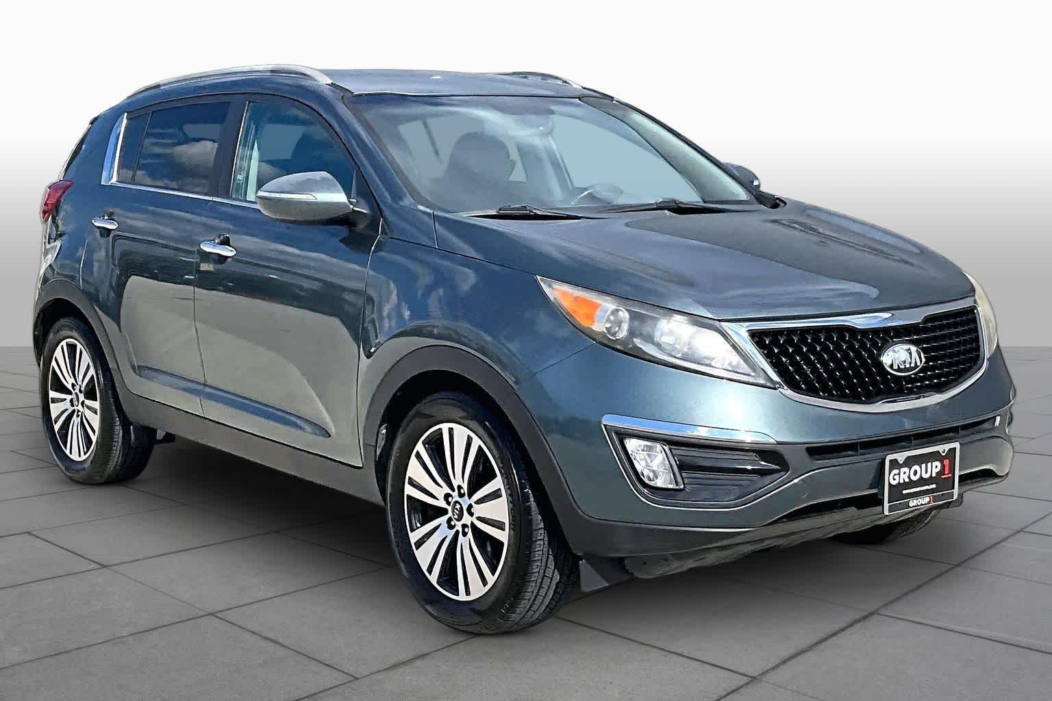 Used 2014 Sage Green Kia EX image 3
