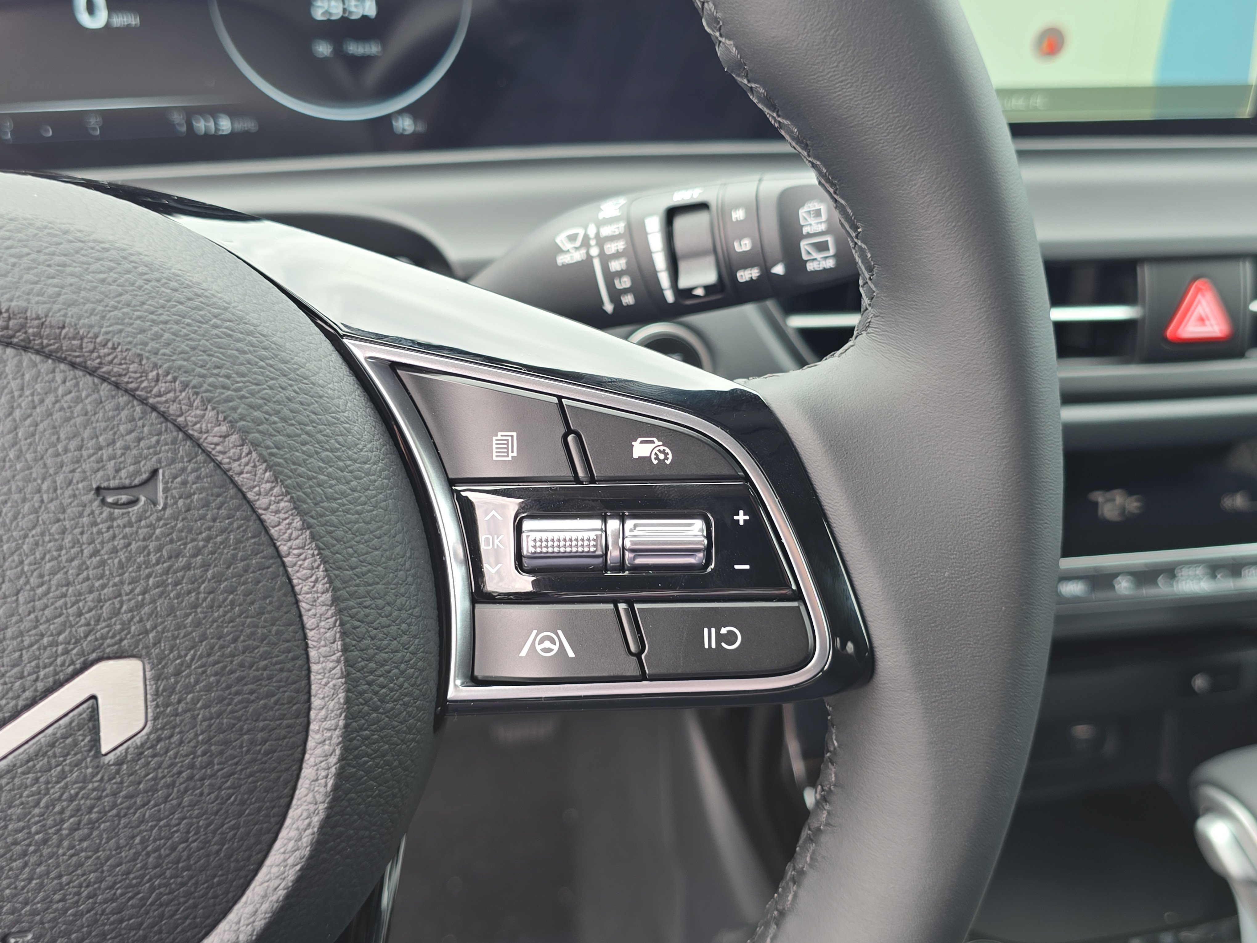 New 2026 Gravity Gray Kia EX image 34
