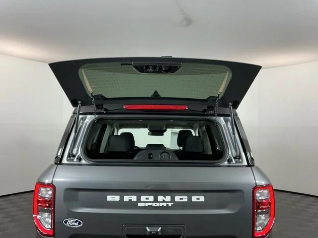 New 2026 Carbonized Gray Metallic Ford Badlands image 31