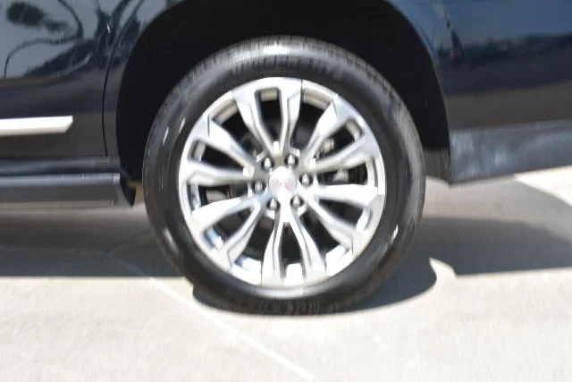 Used 2021 Black GMC Denali image 8