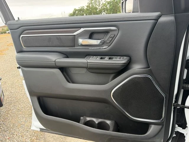 New 2026 Bright White Clear-Coat Exterior Paint RAM Laramie image 15