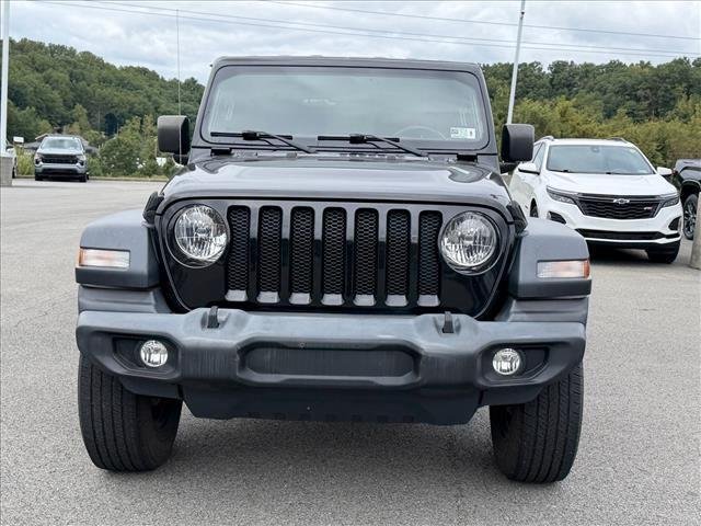 Used 2020 Black Clearcoat Jeep Sport S image 8