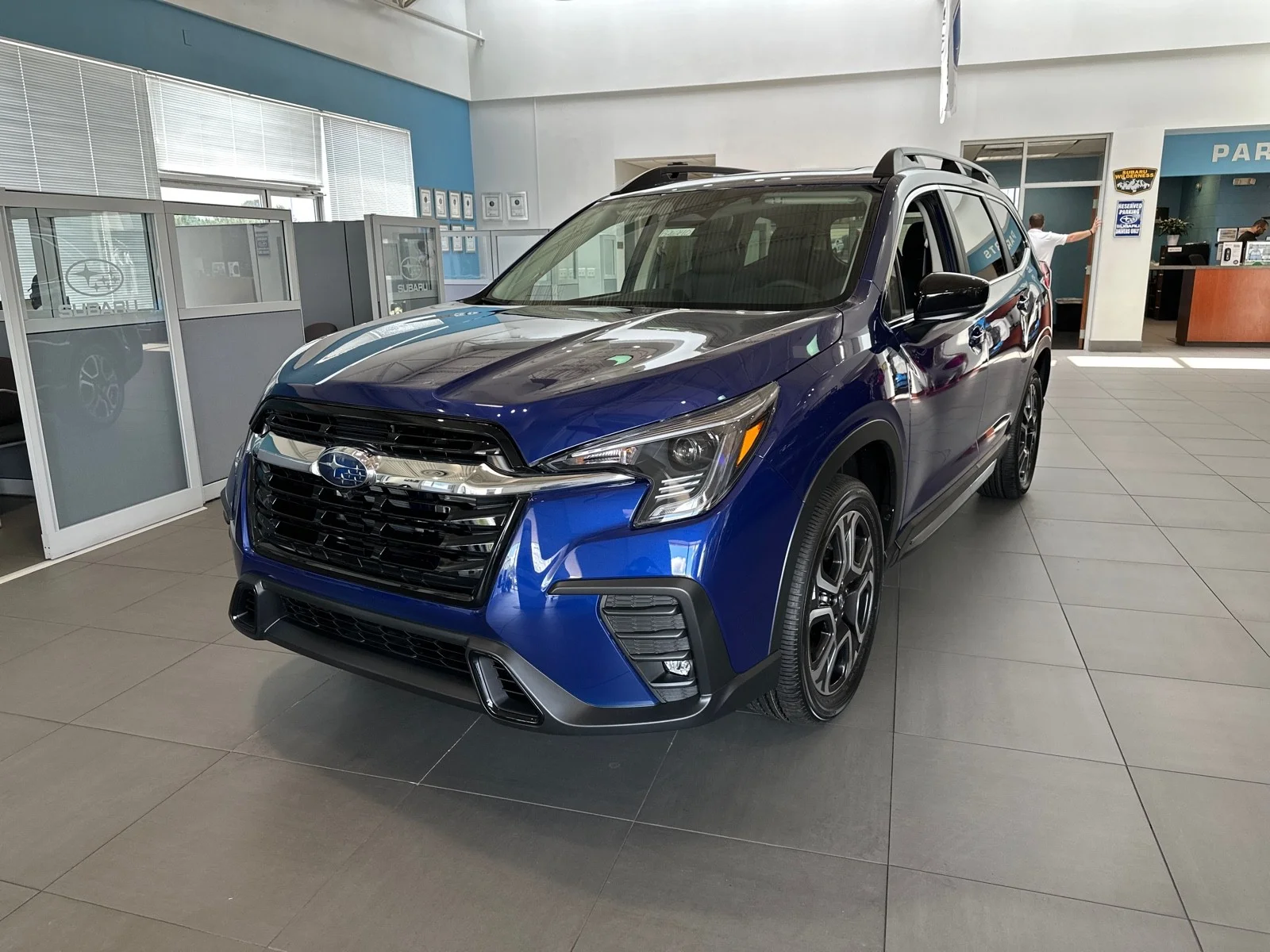 New 2026 SAPPHIRE BLUE PEARL Subaru Limited 7-Passenger image 3