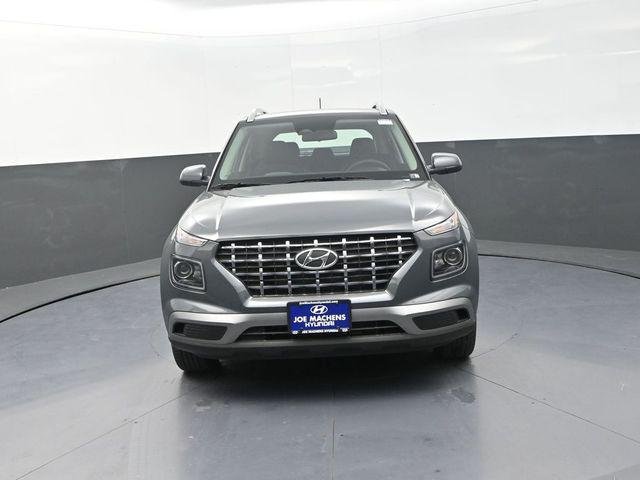 New 2026 Gray Hyundai SEL image 3