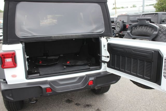 Used 2024 White Jeep Sport S image 26